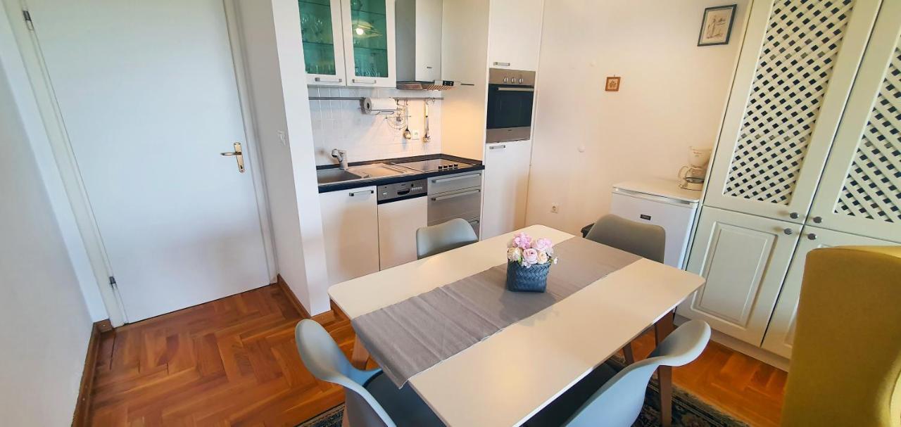 Panorama Apartment Tar-Vabriga Exterior photo